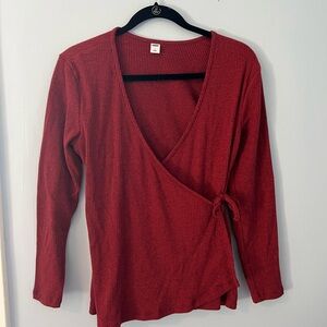 Old Navy Red V-Neck 3/4 Sleeve Wrap Tie Front Blouse